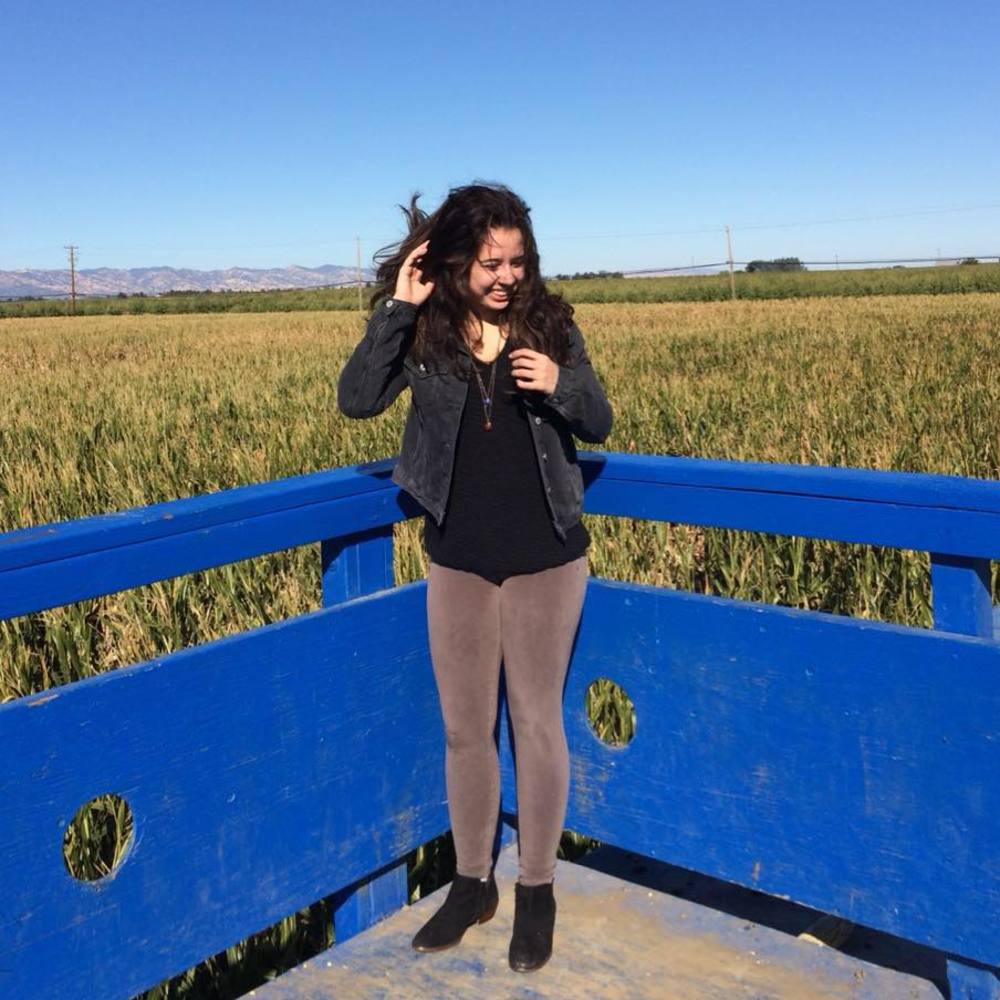 Meet your Posher, Julia